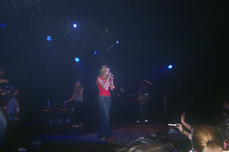 Credit to [url=http://alyandaj.com/boards/topic.asp?TOPIC_ID=8232]Chris[/url]
