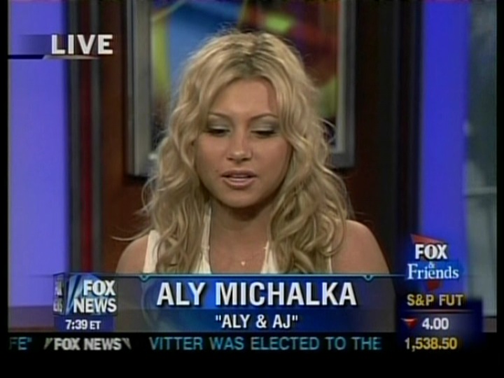 Fox_and_Friends-055.jpg