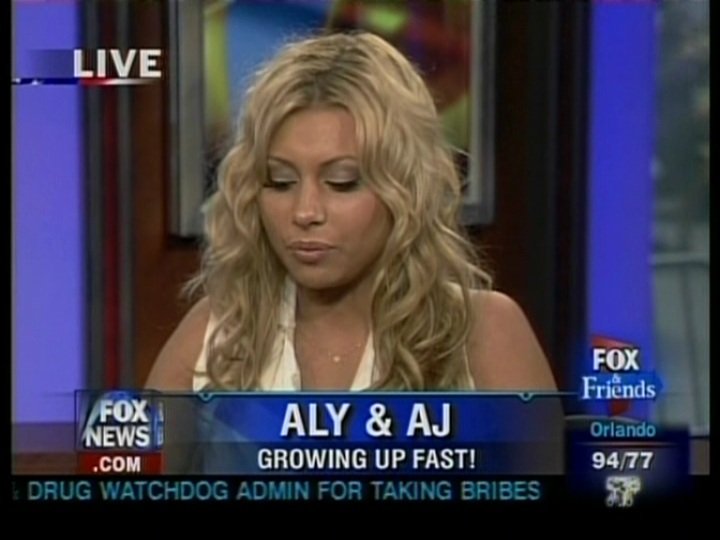 Fox_and_Friends-107.jpg