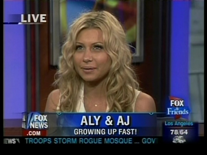 Fox_and_Friends-192.jpg