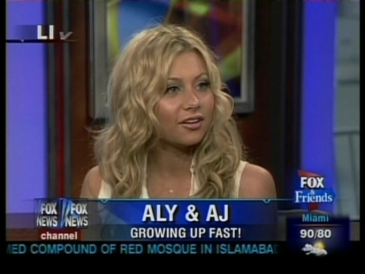 Fox_and_Friends-197.jpg