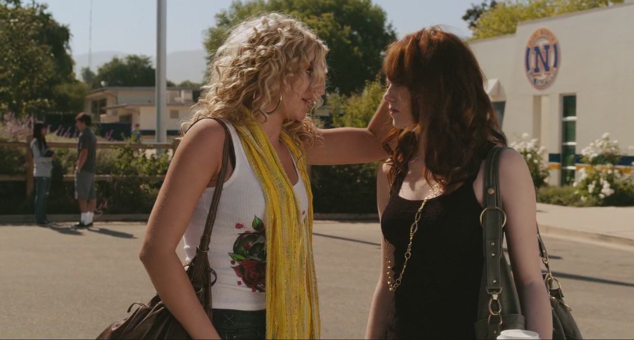 EasyA-Blu-rayCaptures-229.JPG