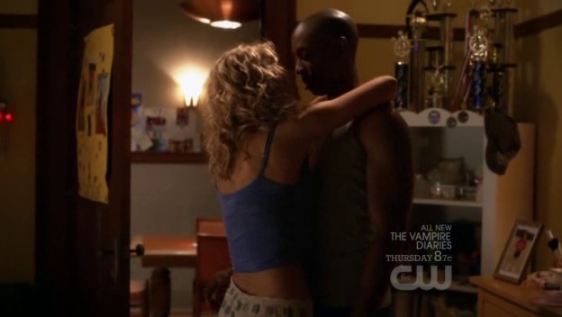 1x08_Back_of_a_Car057.jpg