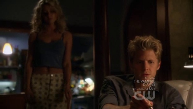 1x08_Back_of_a_Car061.jpg