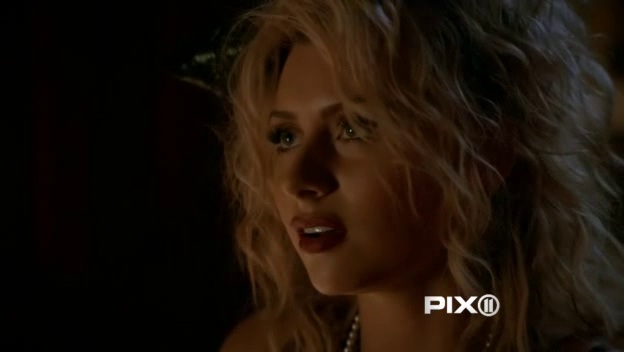 1x08_Back_of_a_Car499.jpg