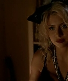 1x08_Back_of_a_Car494.jpg