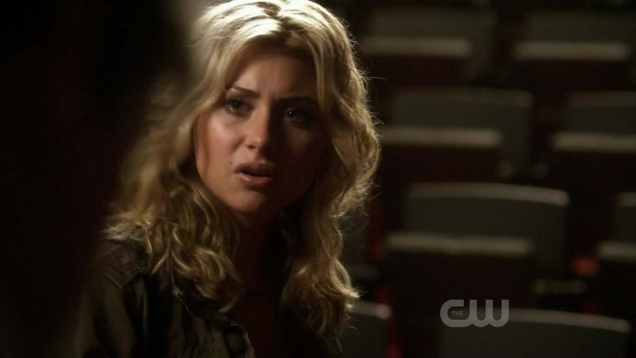 1x10_Pledging_My_Love_035.jpg