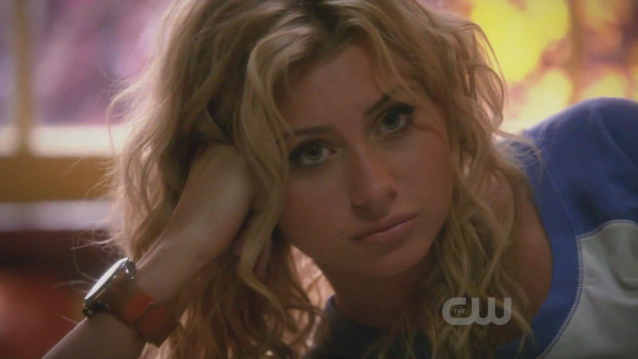 Hellcats1x11-ThinkTwiceBeforeYouGo-005.JPG