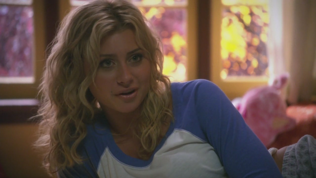 Hellcats1x11-ThinkTwiceBeforeYouGo-013.JPG