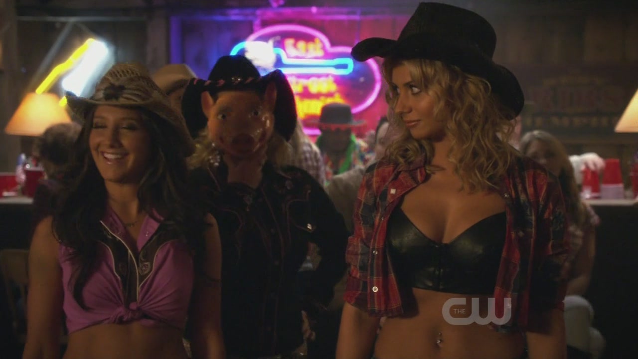 Hellcats1x11-ThinkTwiceBeforeYouGo-315.JPG