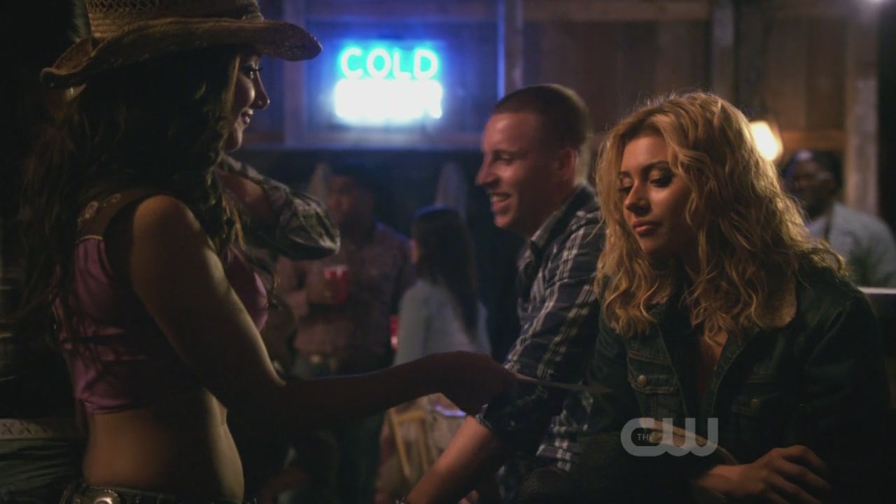 Hellcats1x11-ThinkTwiceBeforeYouGo-351.JPG