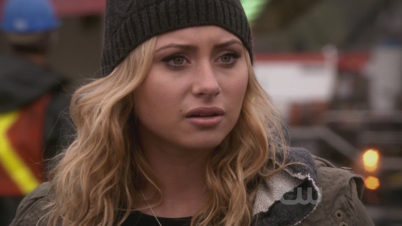Hellcats1x11-ThinkTwiceBeforeYouGo-526.JPG