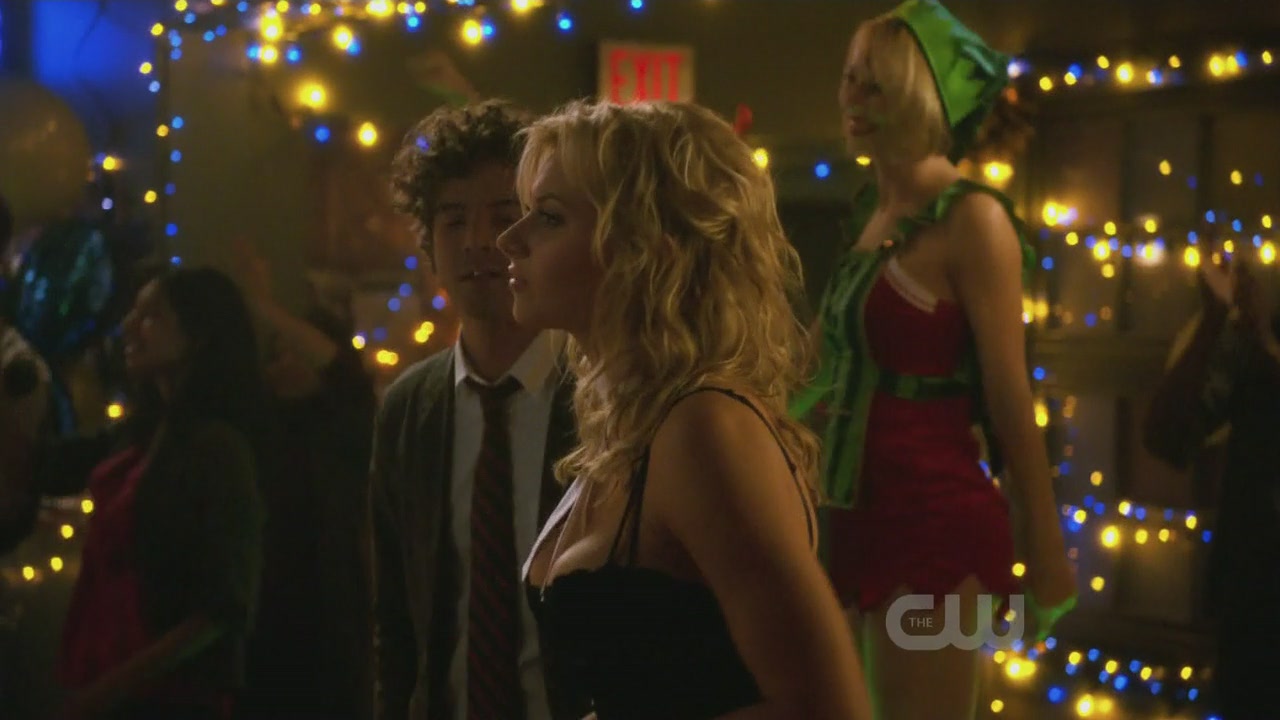 Hellcats-1x13-WorriedBabyBlues-128.JPG