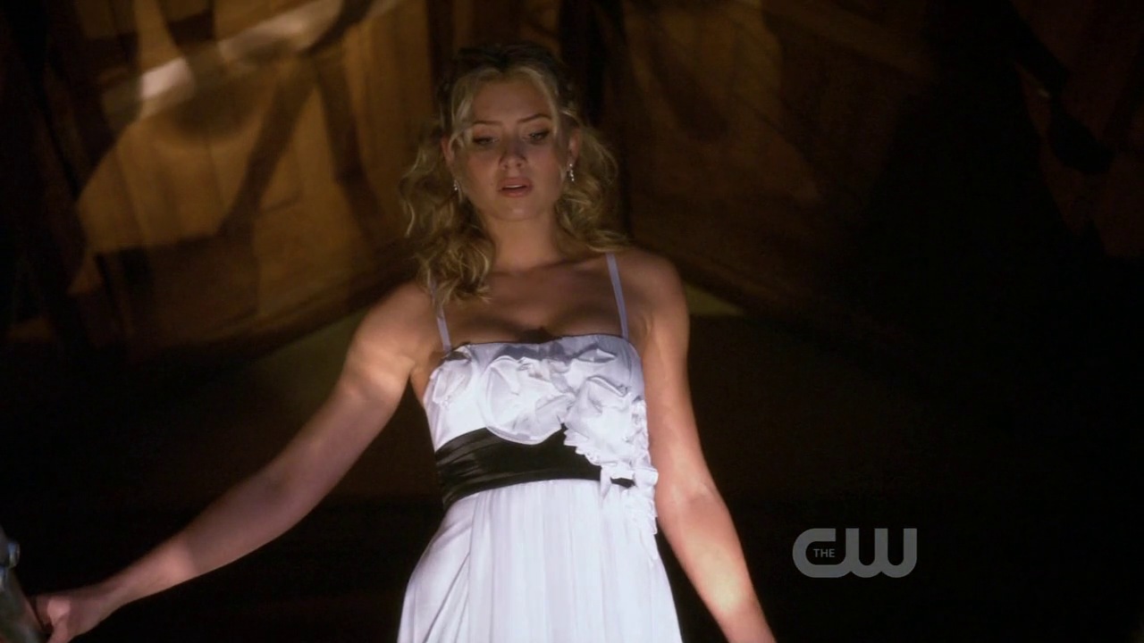 1x11_Remember_When_0319.jpg