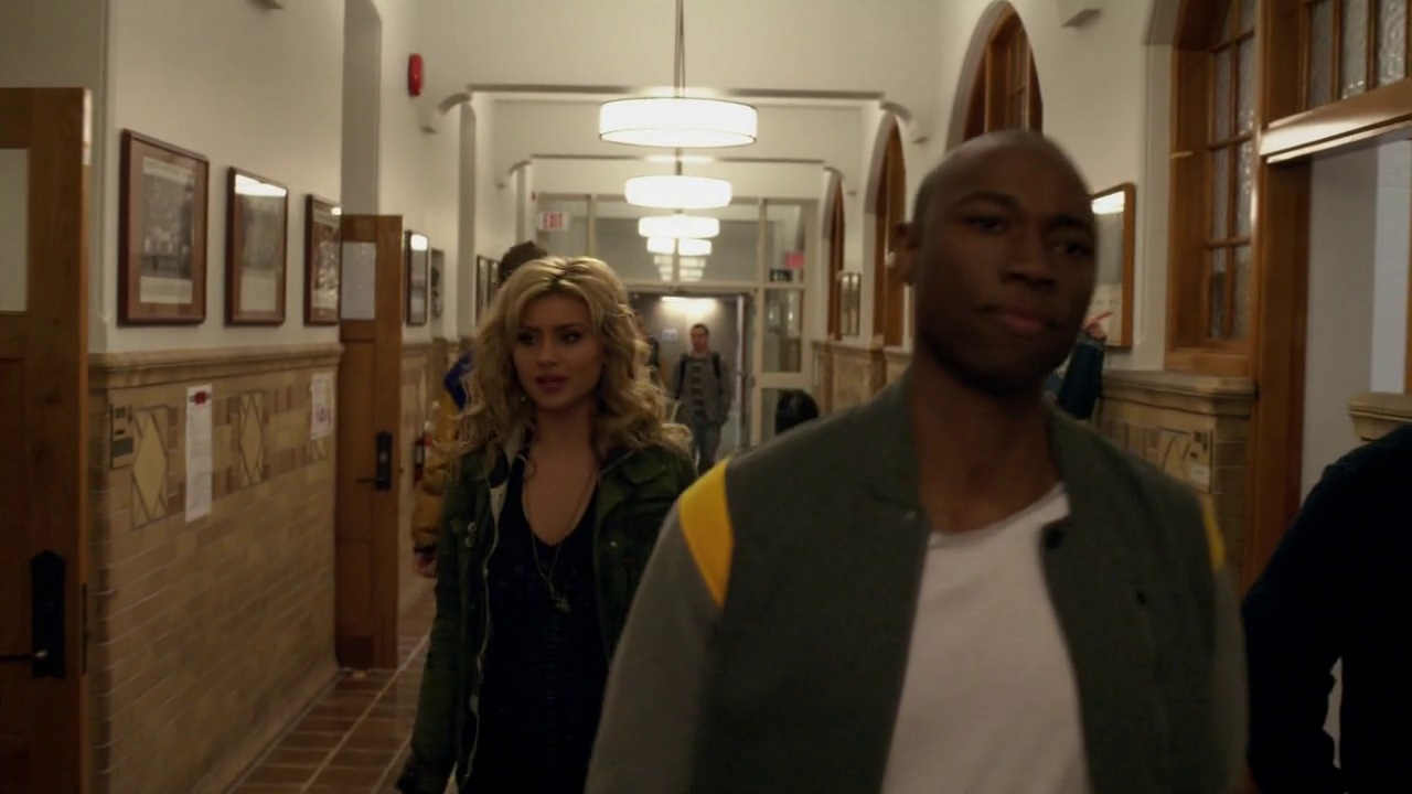 1x19_Before_I_Was_Caught_0068.jpg