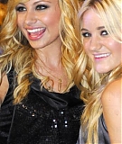 Filename=020.jpg
Filesize=145KiB
Dimensions=343x512
Date added=Nov 20, 2006 020.jpg