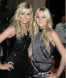 Filename=035.jpg
Filesize=122KiB
Dimensions=2434x3000
Date added=Nov 20, 2006 035.jpg