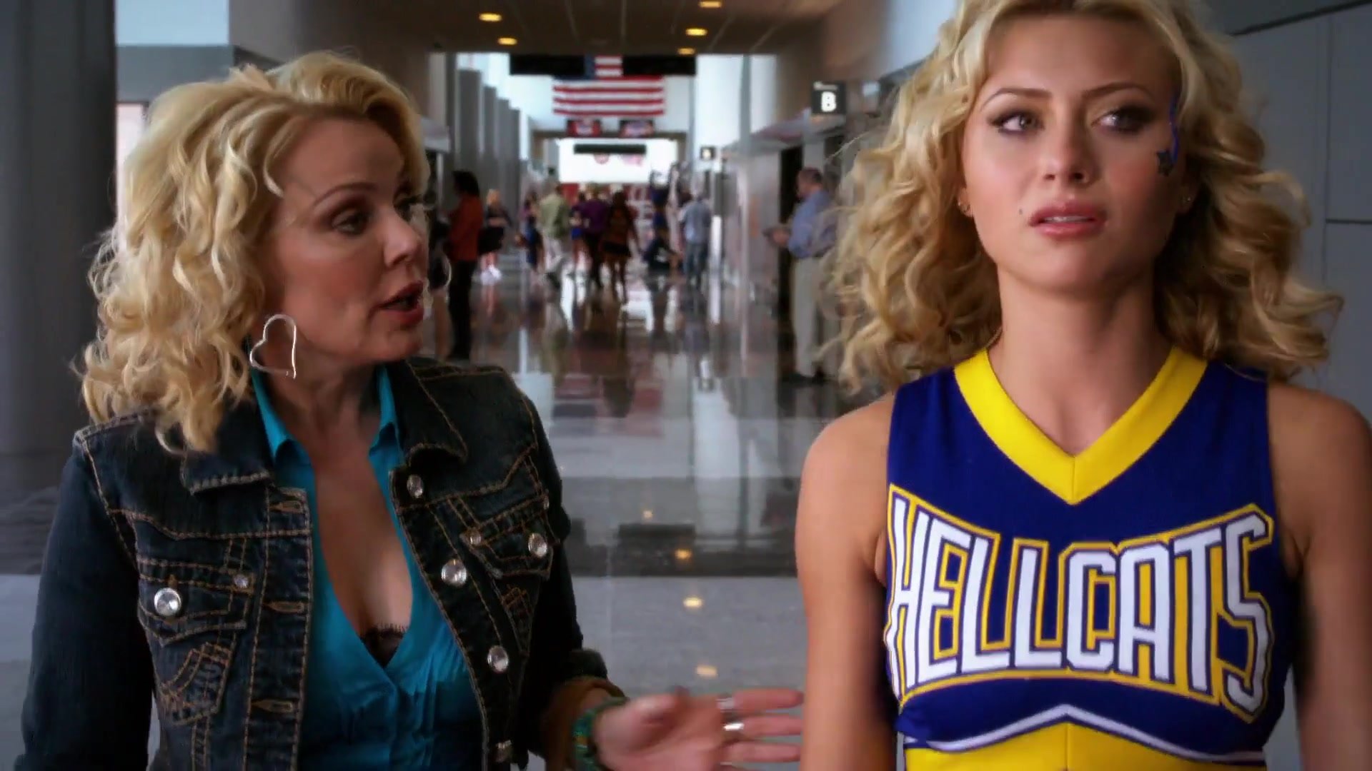 1x02-I_Say_A_Little_Prayer-089.jpg