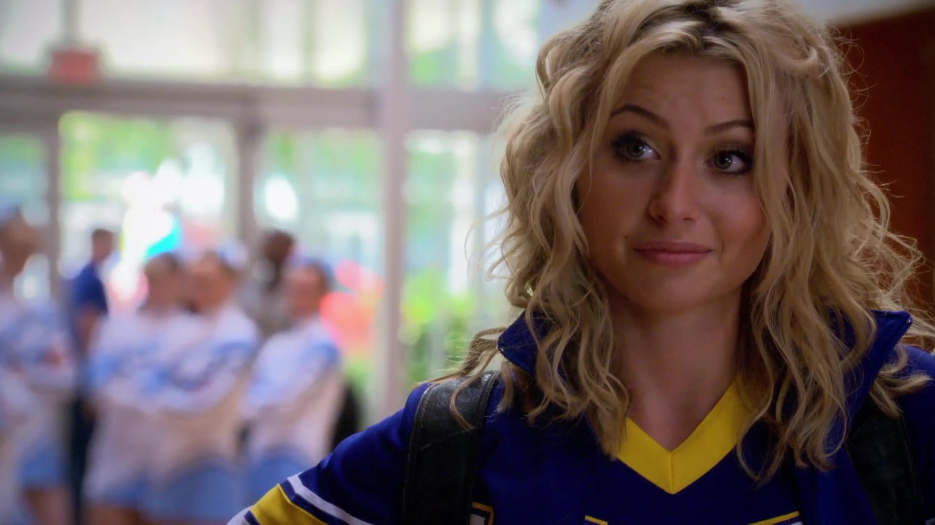 1x02-I_Say_A_Little_Prayer-164.jpg