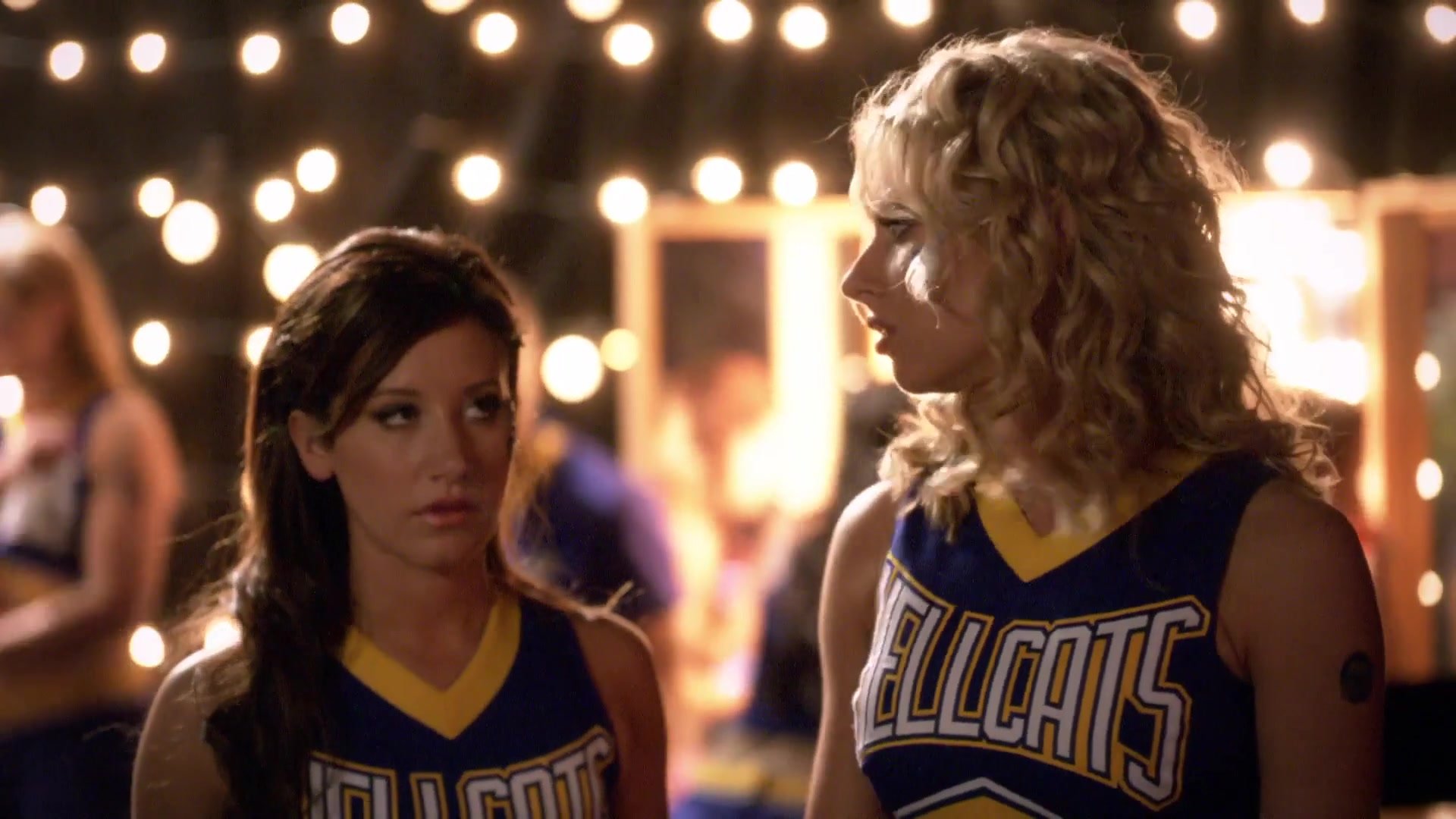 1x02-I_Say_A_Little_Prayer-404.jpg