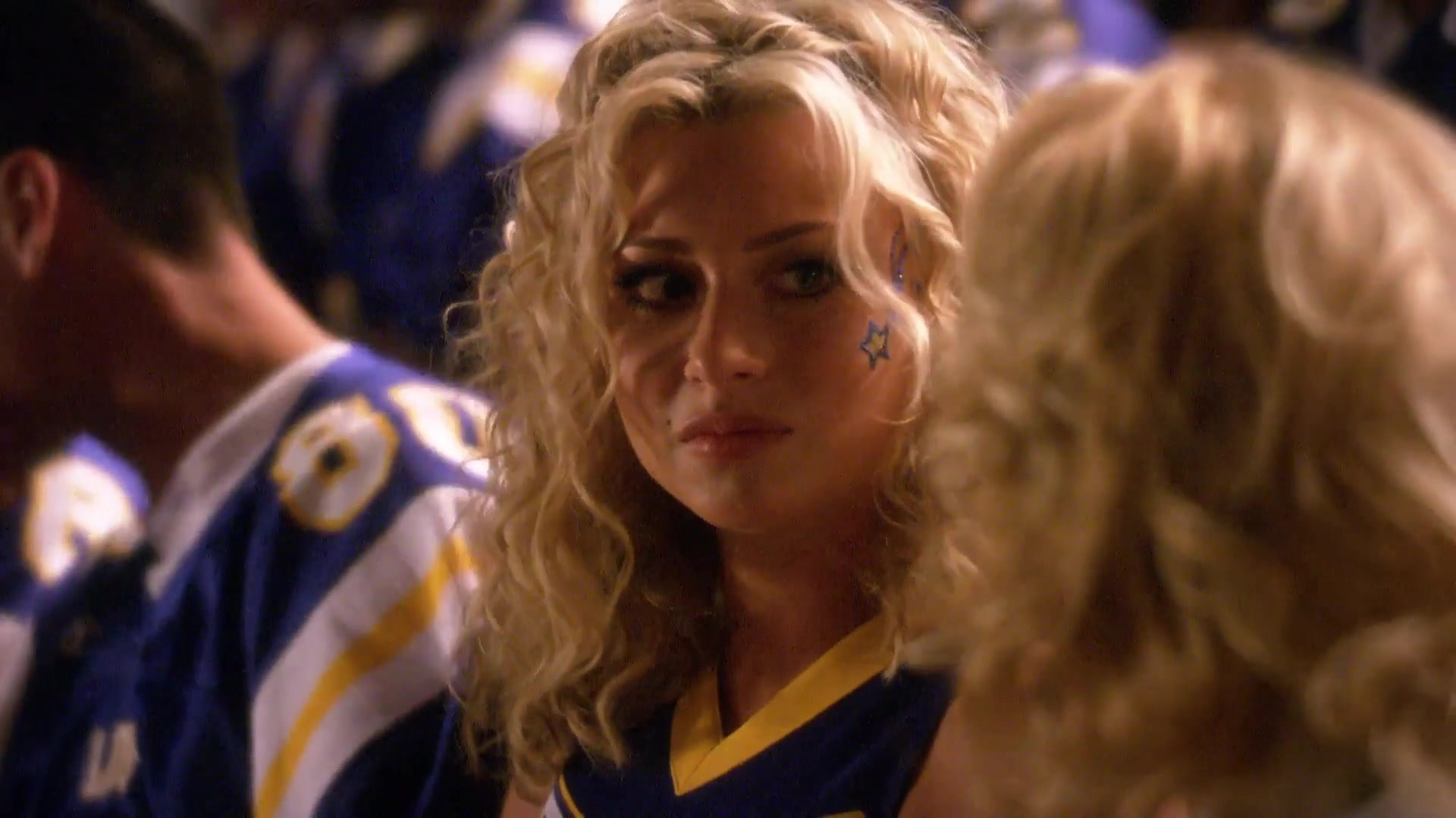 1x02-I_Say_A_Little_Prayer-416.jpg