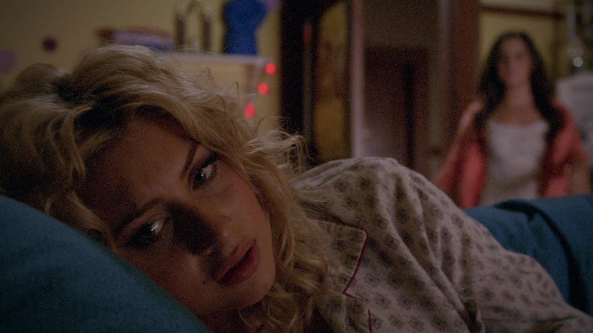 1x06_Ragged_Old_Flag_Football_164.jpg