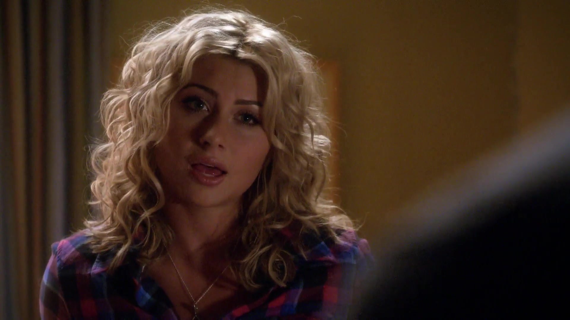 Hellcats-TheMatchGame-1x07-085.JPG