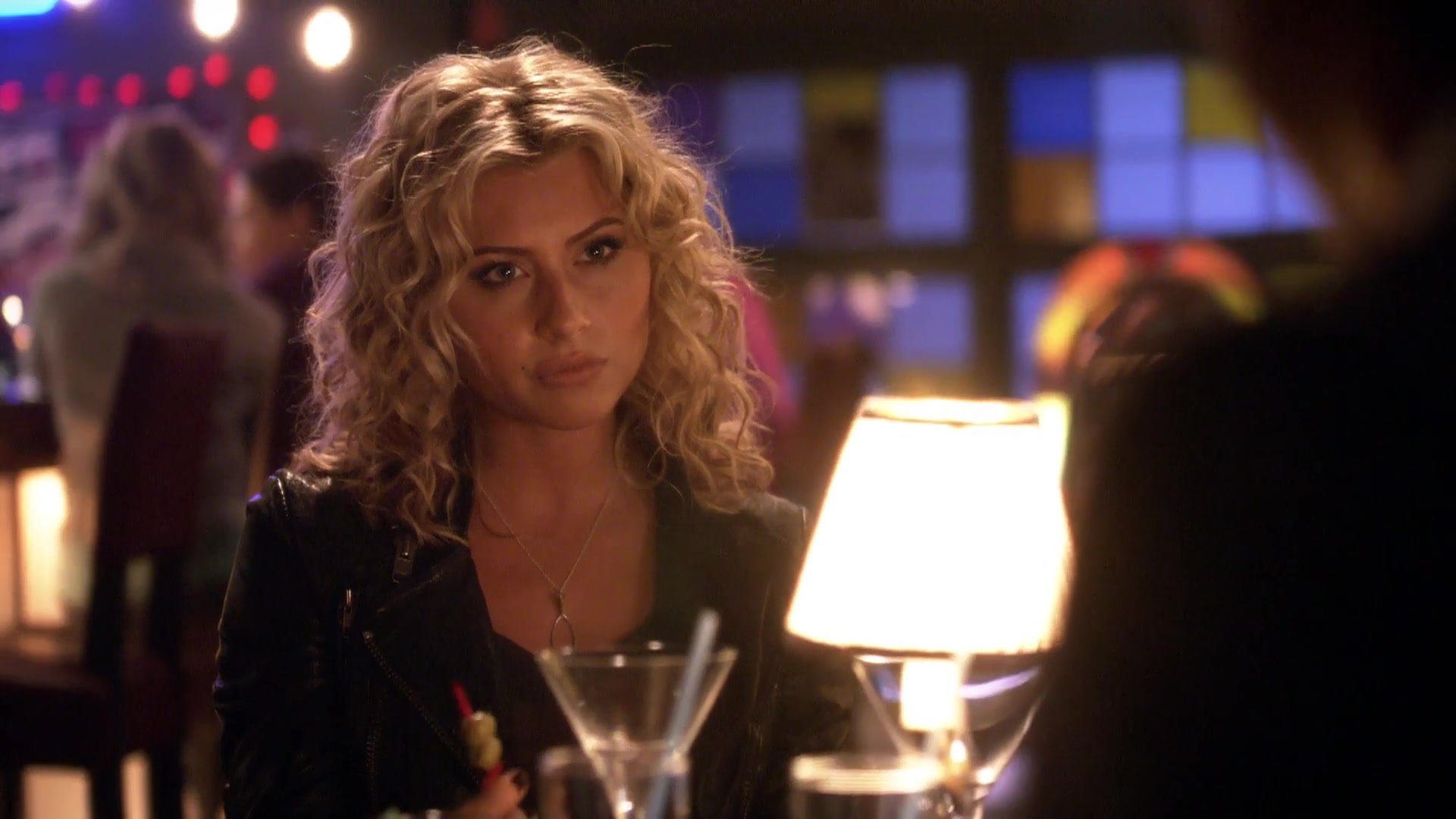 Hellcats-TheMatchGame-1x07-240.JPG