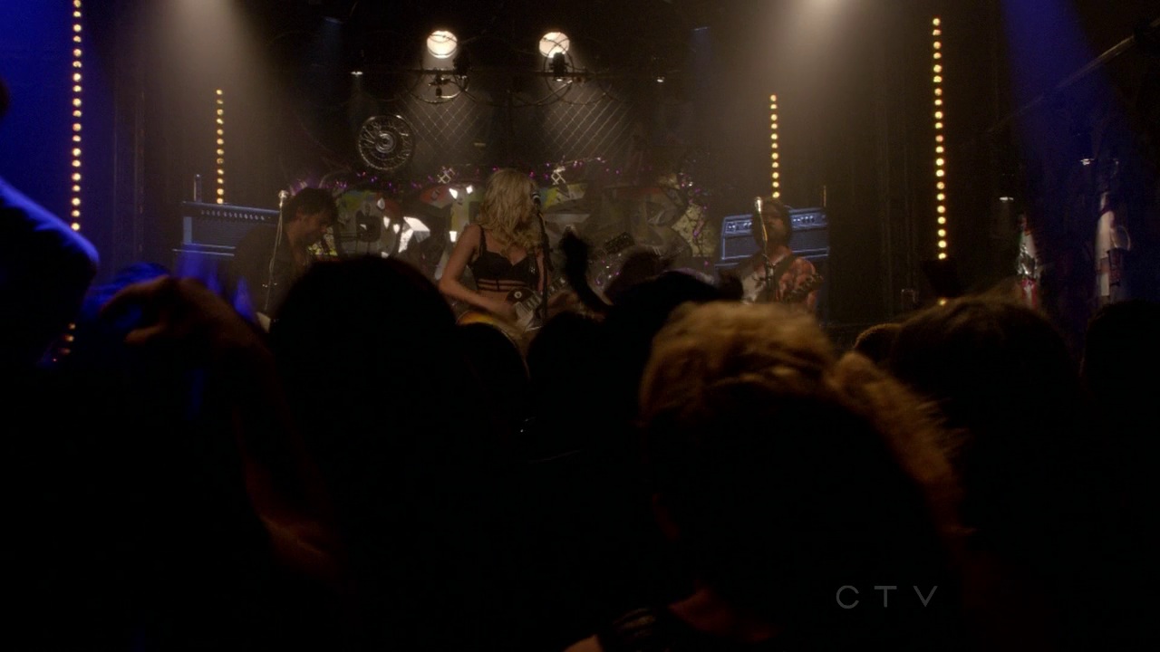 8x02_Keep_It_Real_0006.jpg