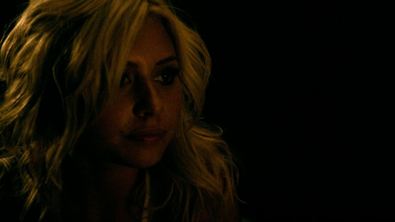 8x02_Keep_It_Real_0119.jpg