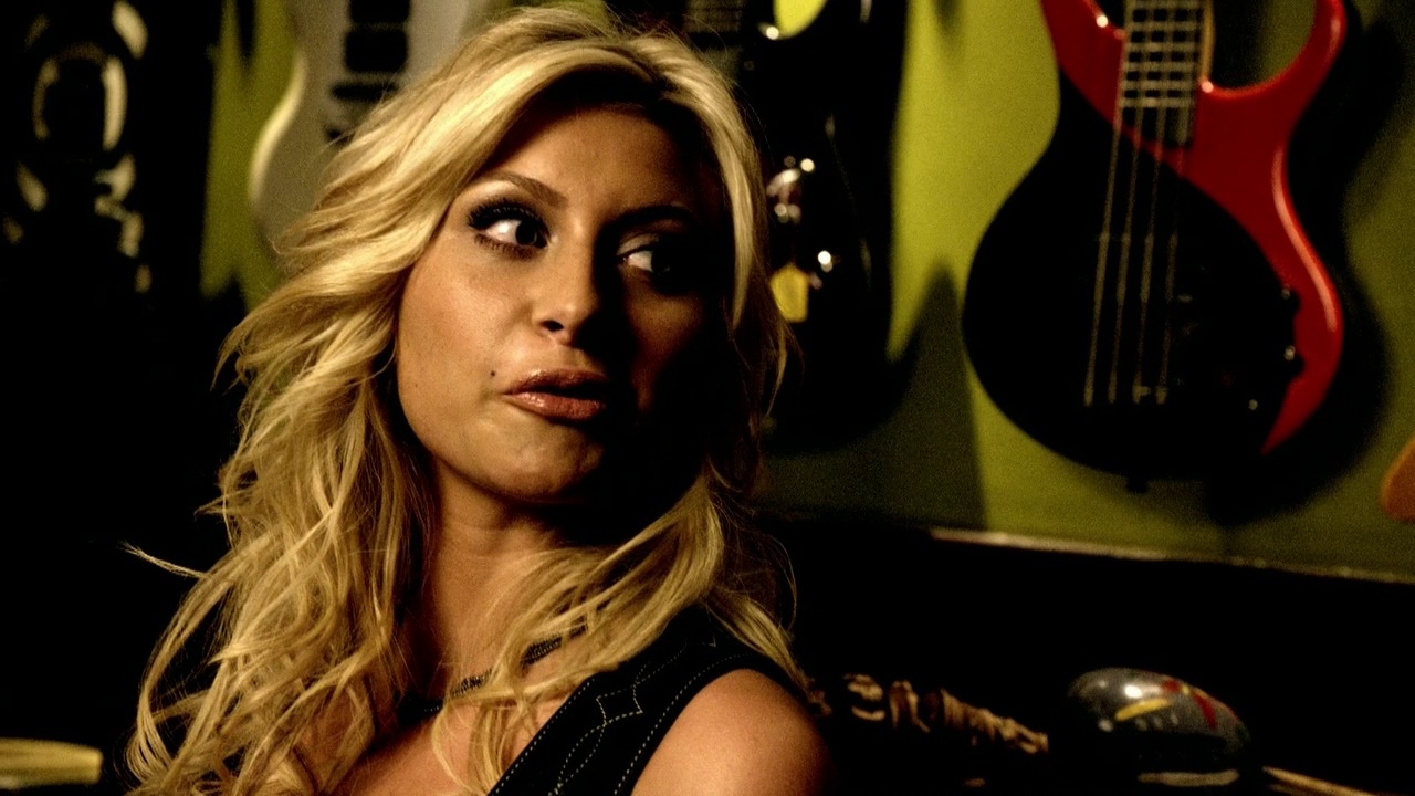 8x02_Keep_It_Real_0159.jpg