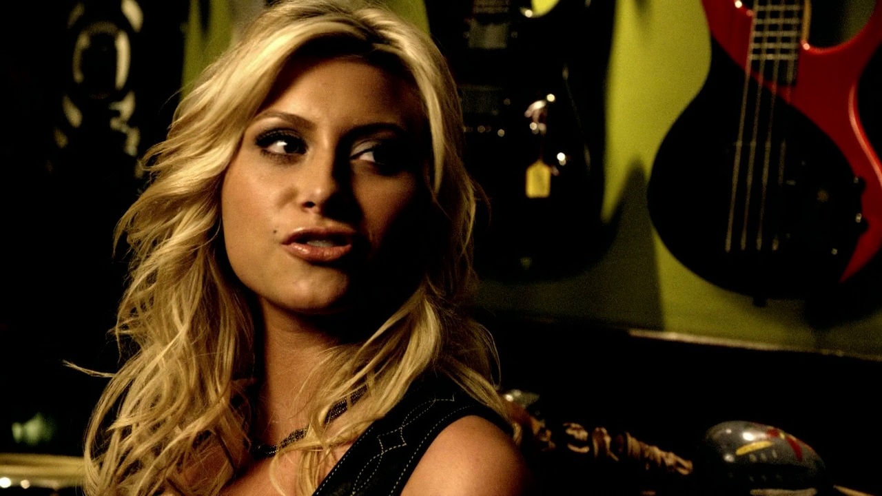 8x02_Keep_It_Real_0161.jpg