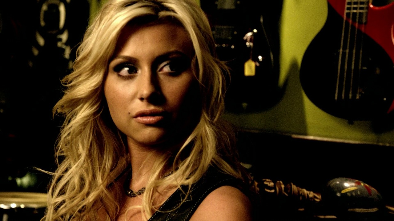 8x02_Keep_It_Real_0165.jpg
