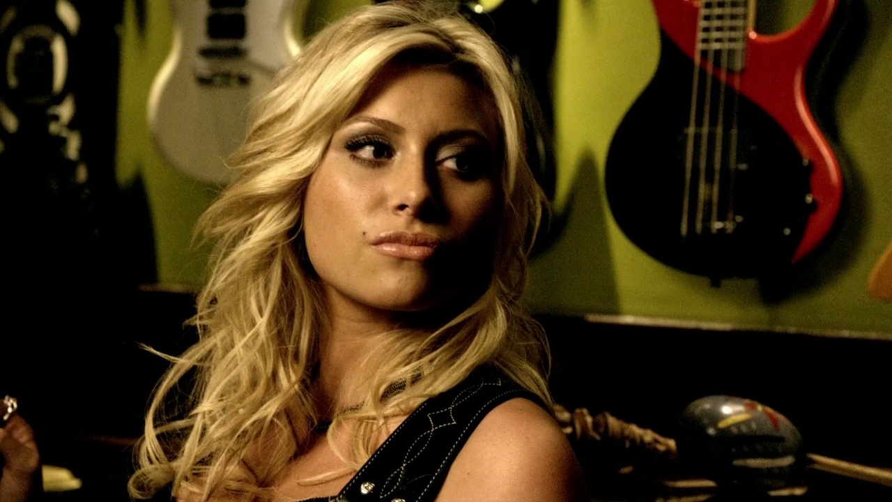 8x02_Keep_It_Real_0179.jpg