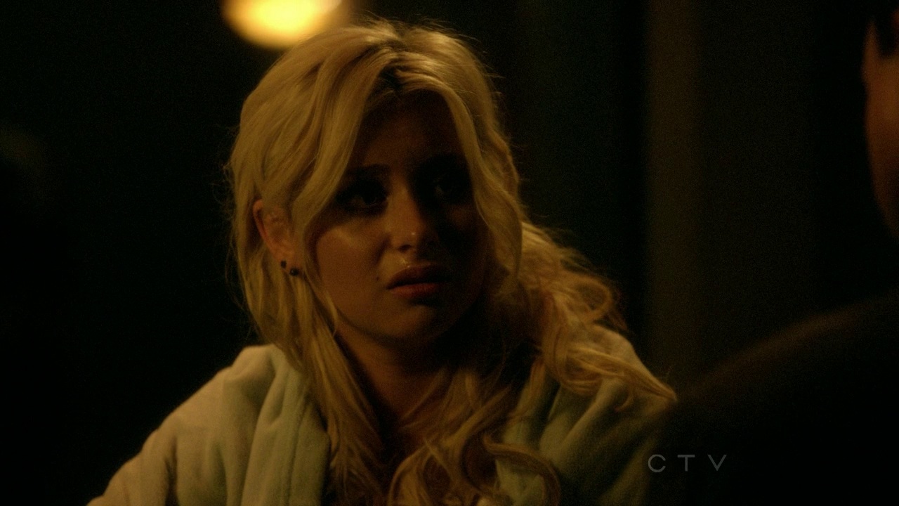 8x02_Keep_It_Real_0260.jpg