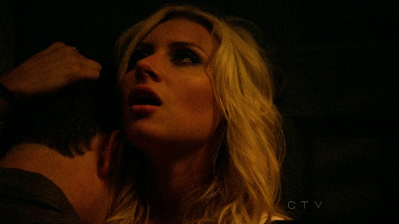 8x02_Keep_It_Real_0324.jpg
