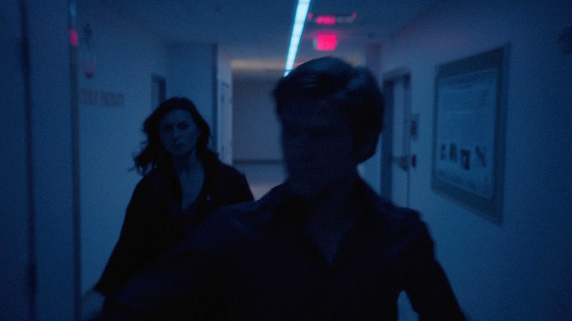 MacGyver_1x19_Compass__0326.jpg