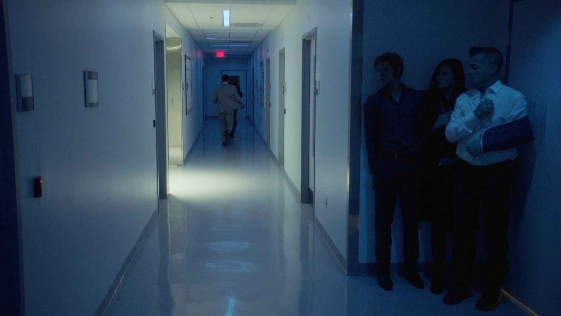 MacGyver_1x19_Compass__0327.jpg