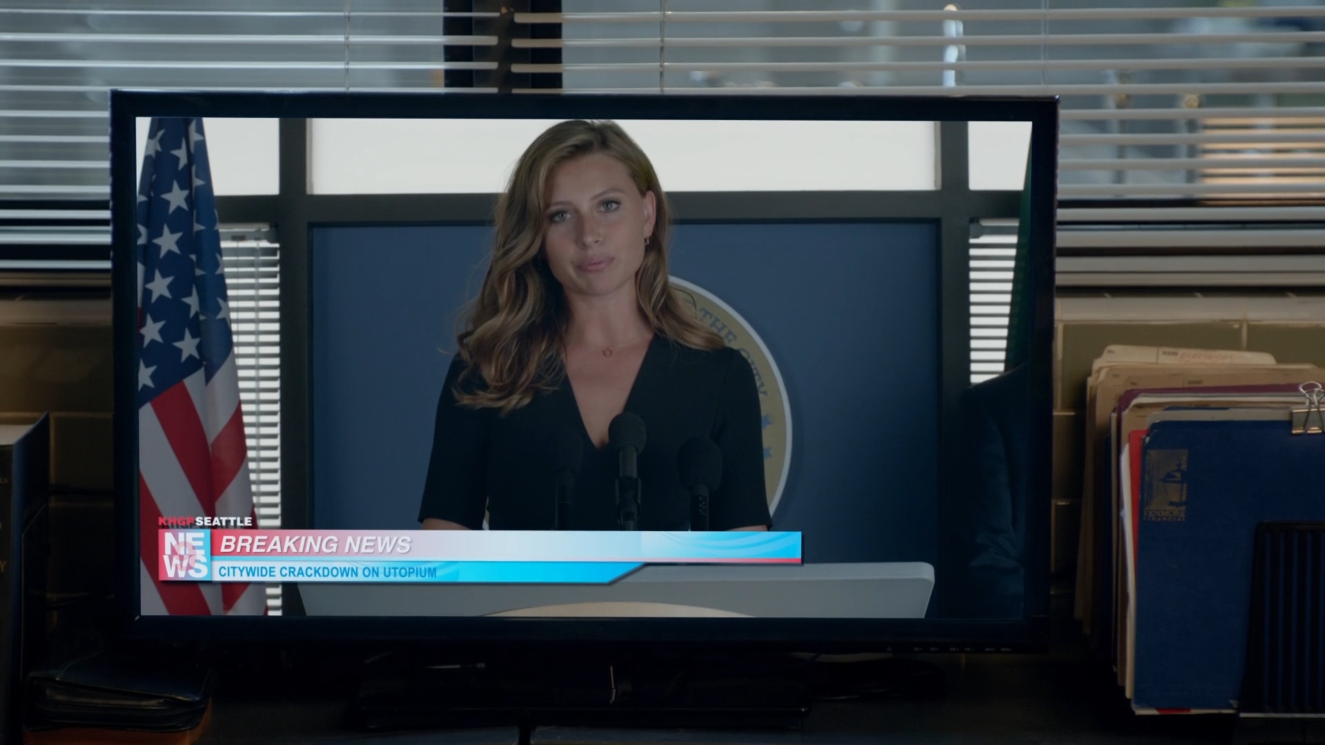 iZombie_2x03_RealDeadHousewifeofSeattle_0004.jpg