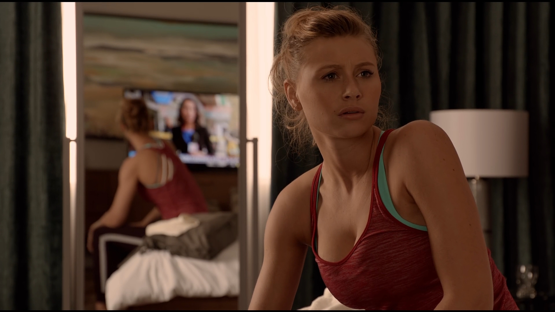 iZombie_2x04_EvenCowgirlsGettheBlackandBlue_0004.jpg