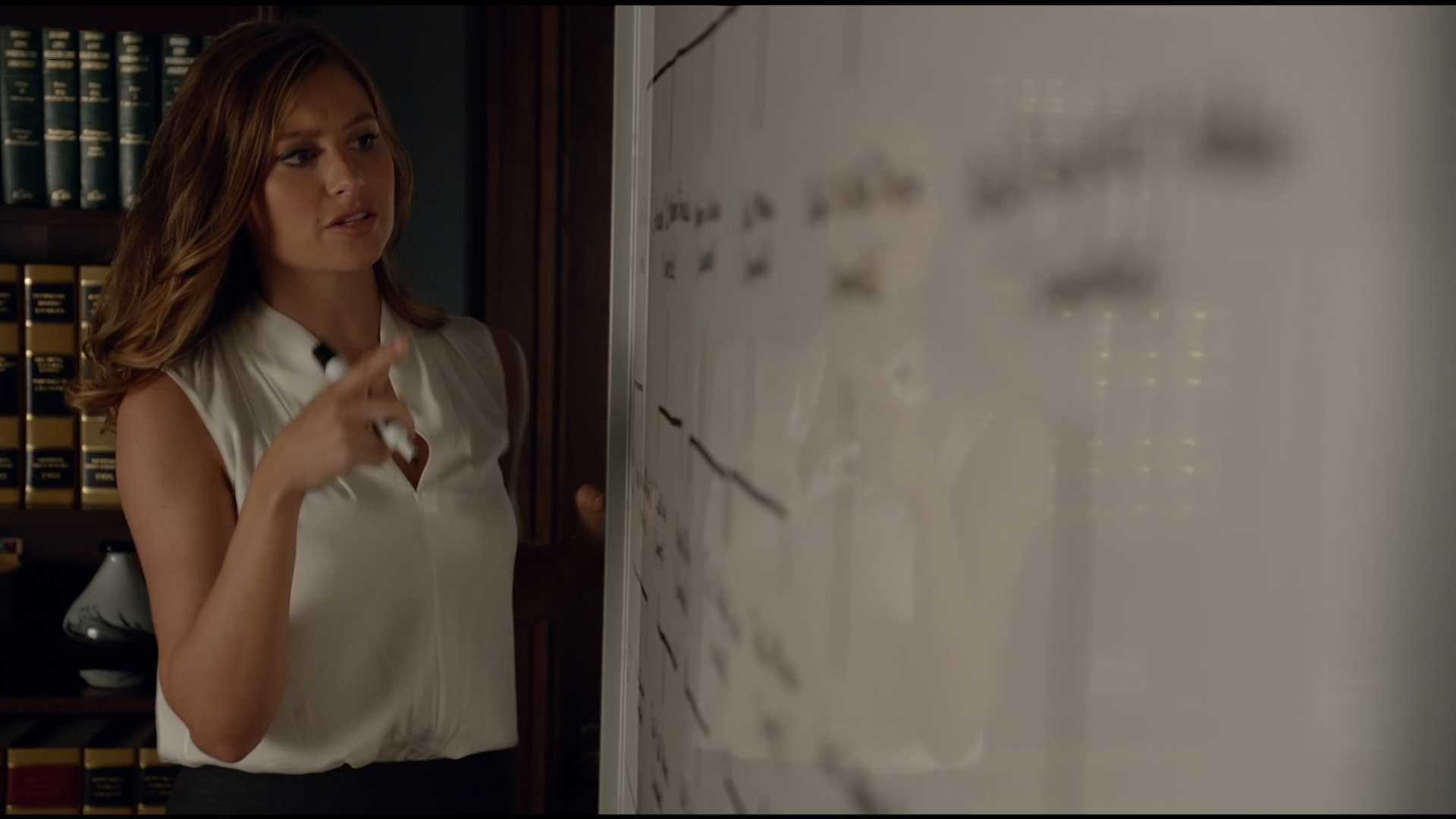 iZombie_2x04_EvenCowgirlsGettheBlackandBlue_0202.jpg
