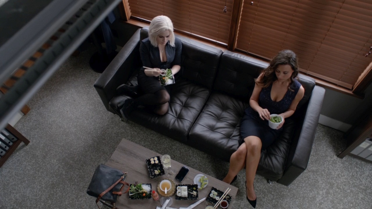 iZombie_2x11_FiftyShadesofGreyMatter_002.jpg