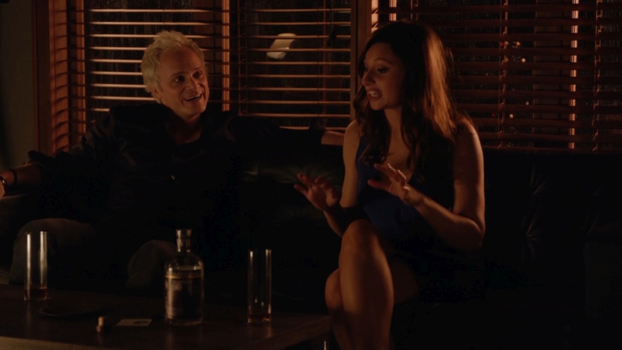iZombie_2x11_FiftyShadesofGreyMatter_053.jpg