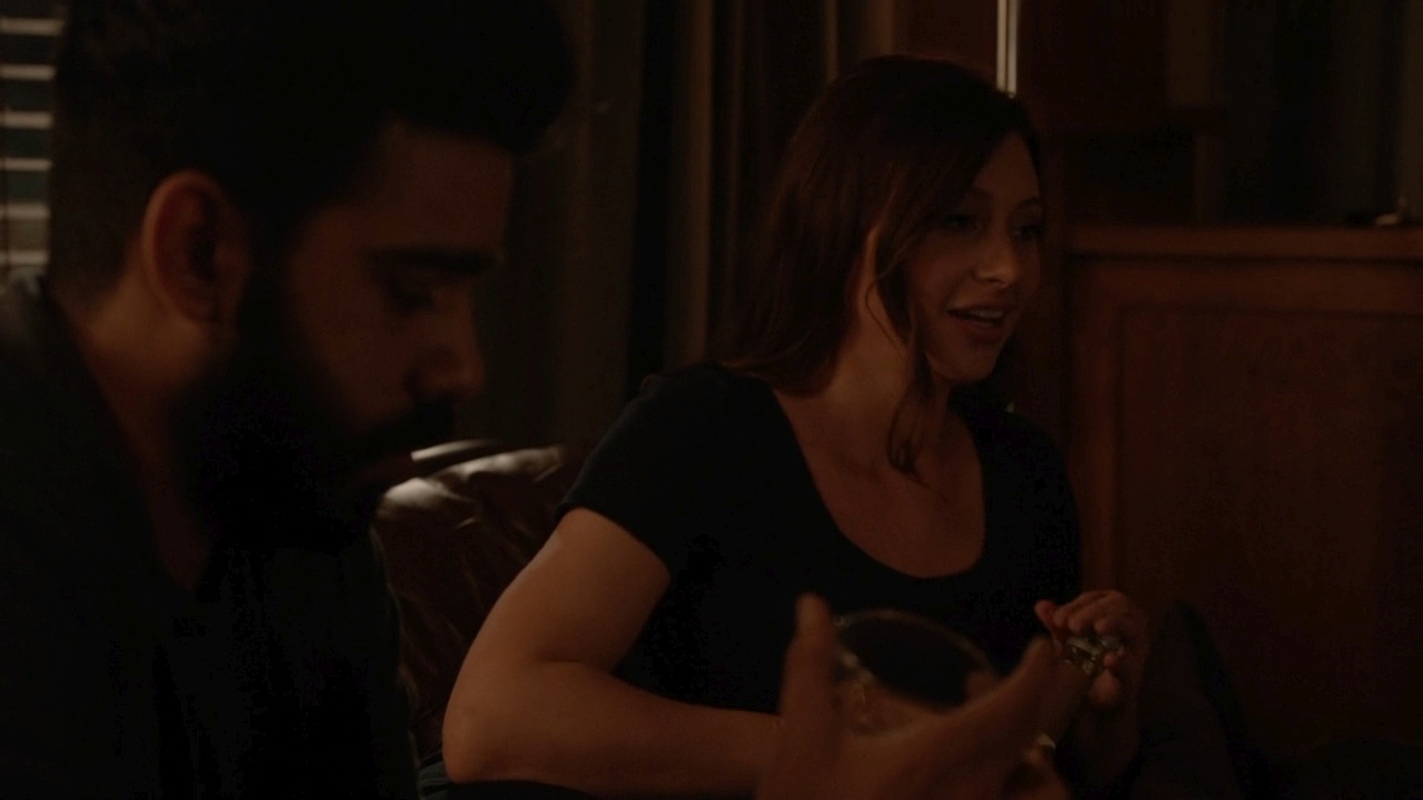 iZombie_2x12PhysicianHealThySelfie_013.jpg