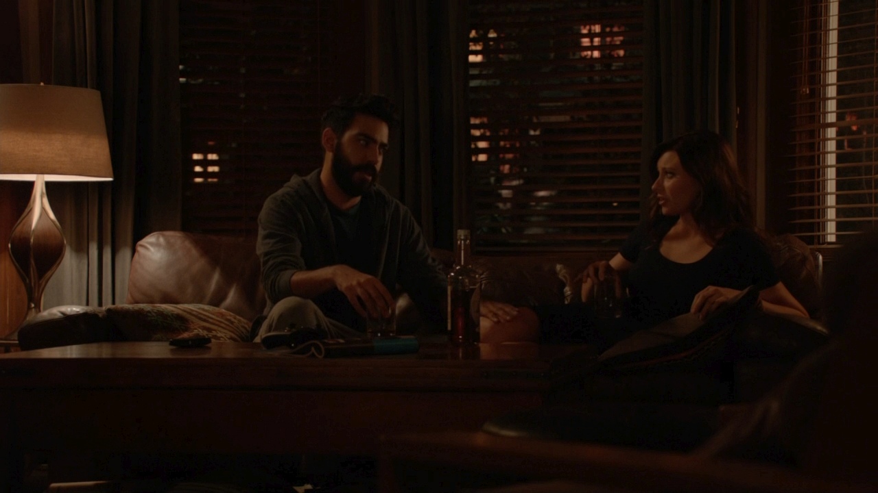 iZombie_2x12PhysicianHealThySelfie_027.jpg