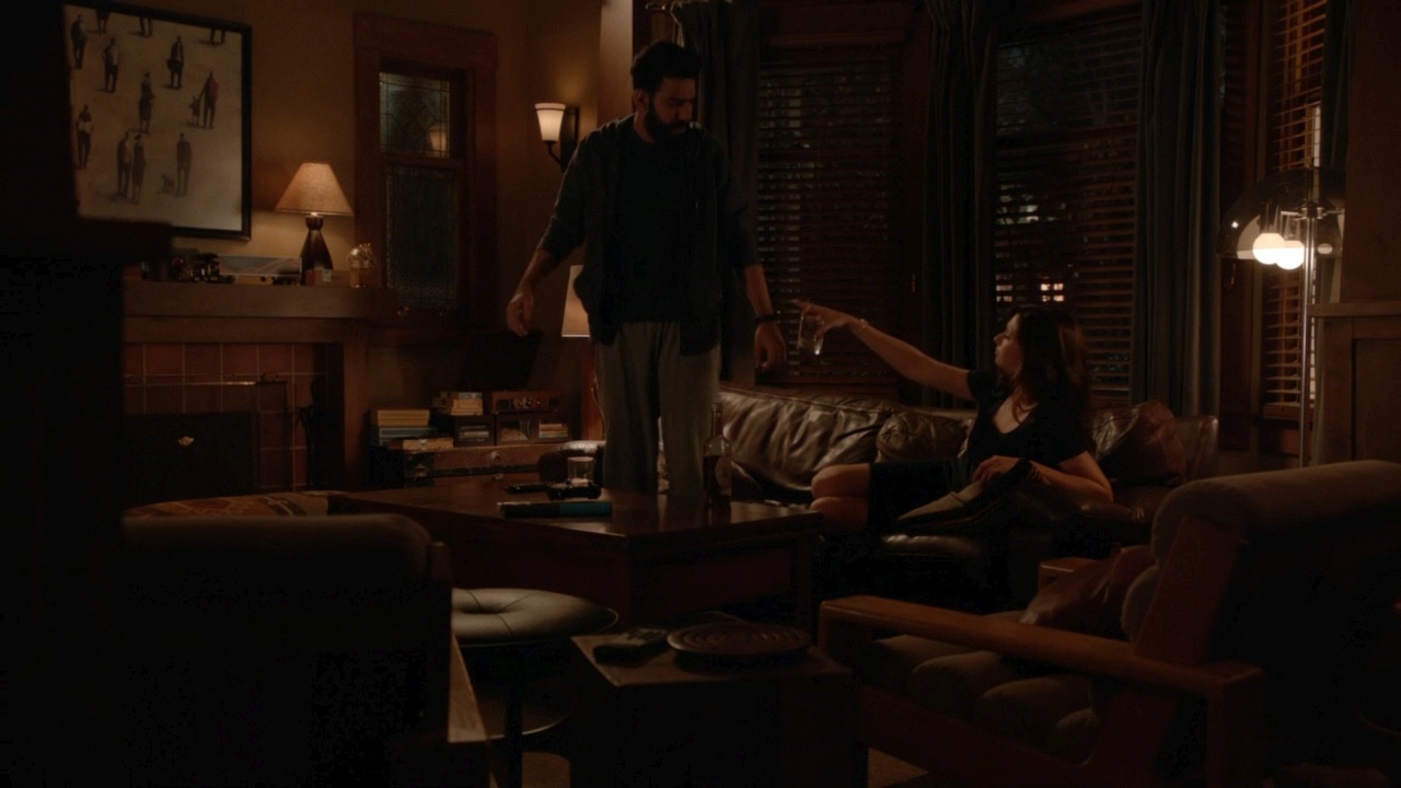iZombie_2x12PhysicianHealThySelfie_029.jpg