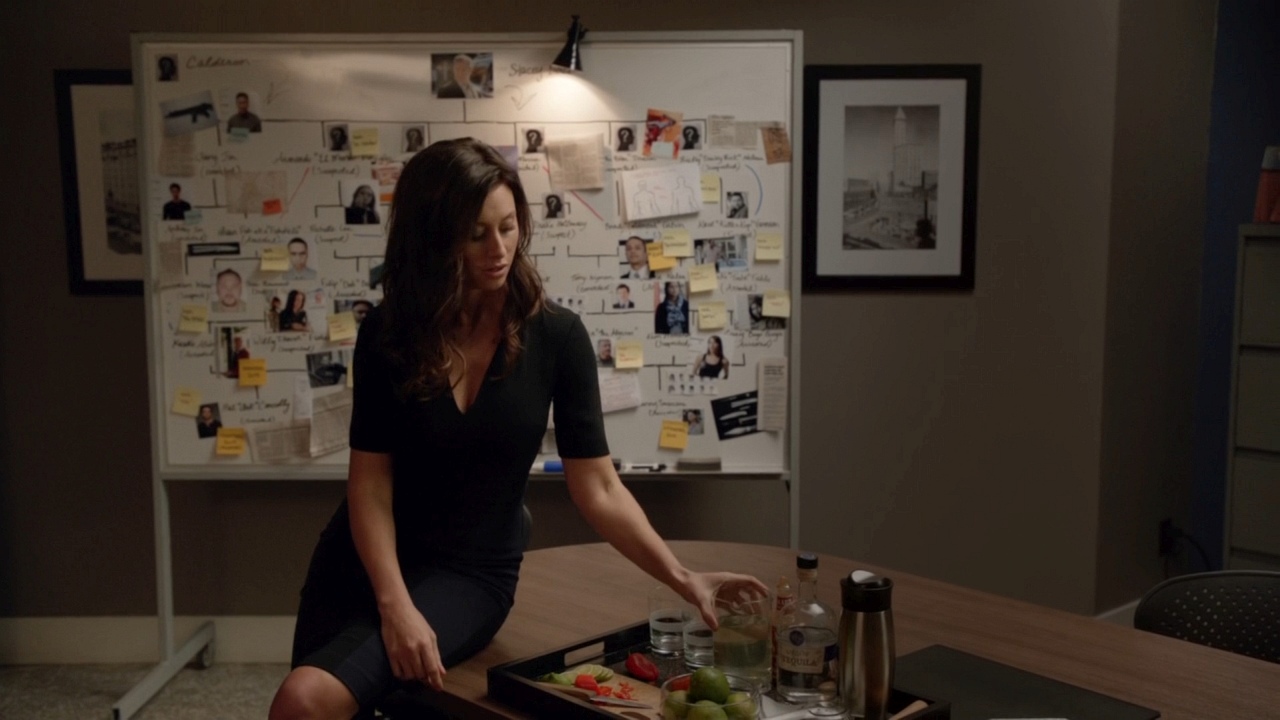 iZombie_2x12PhysicianHealThySelfie_044.jpg