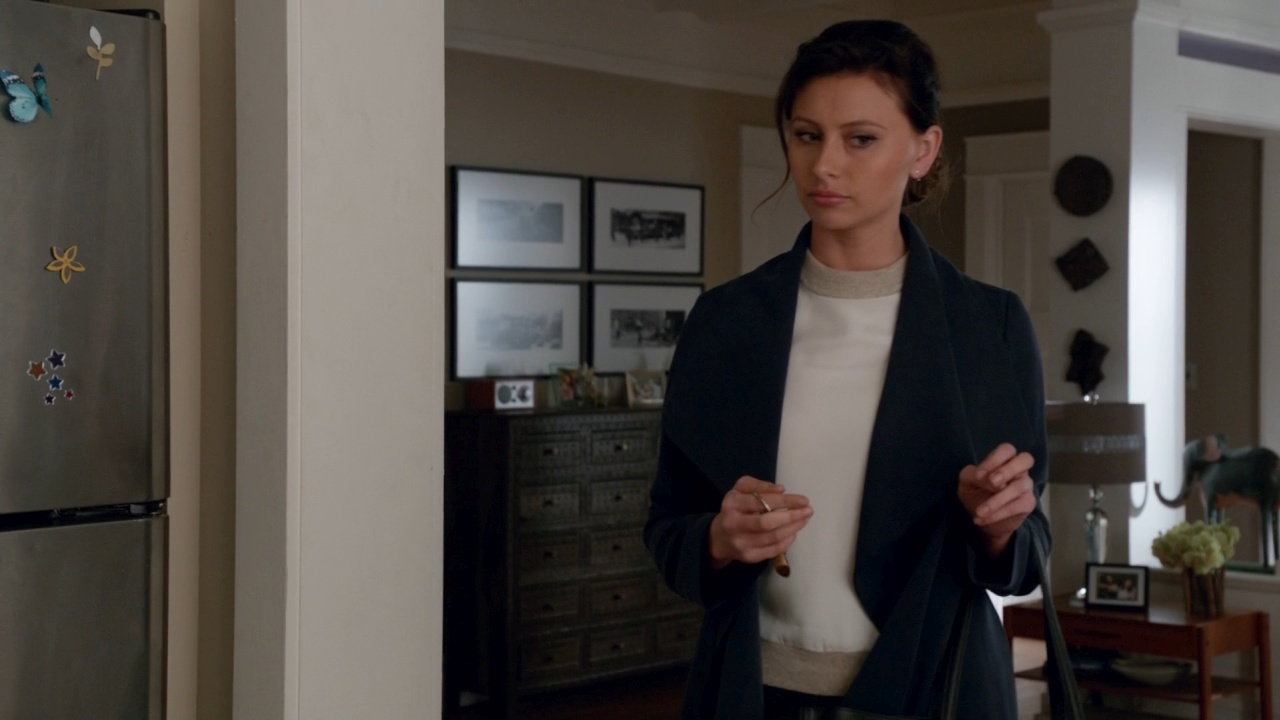 iZombie_2x17_ReflectionsoftheWayLivUsedtoBe037.jpg