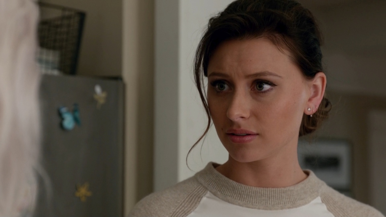 iZombie_2x17_ReflectionsoftheWayLivUsedtoBe077.jpg