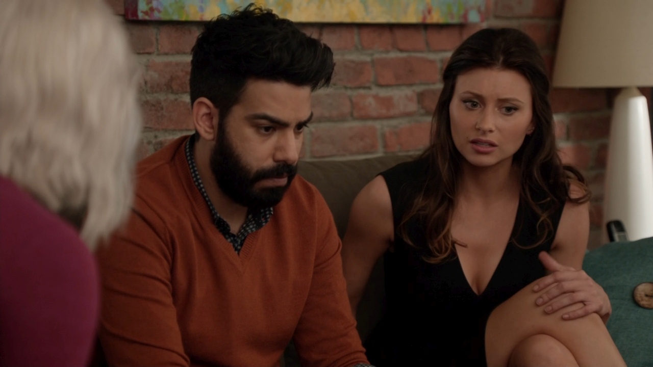 iZombie_2x18_DeadBeat_036.jpg
